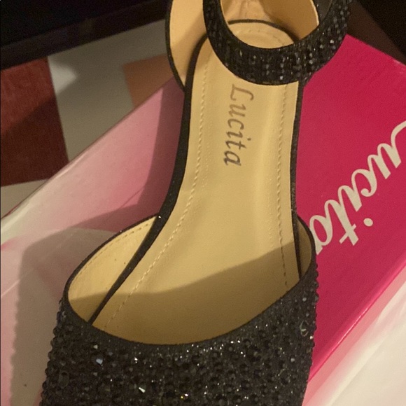 Womens flat. Only whore 1 time - Picture 2 of 4